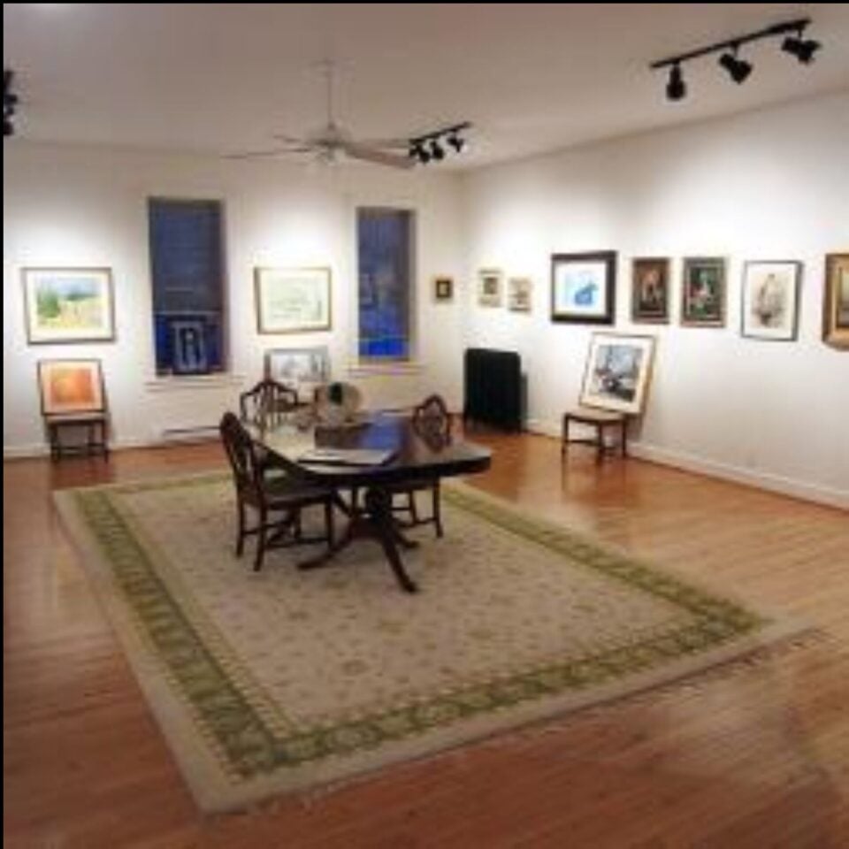Quinn’s of Tweed Gallery Image