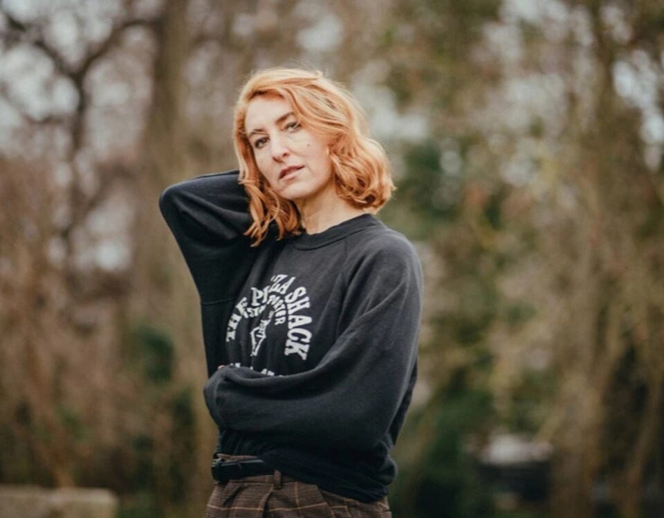 Hannah Georgas – Living the Dream